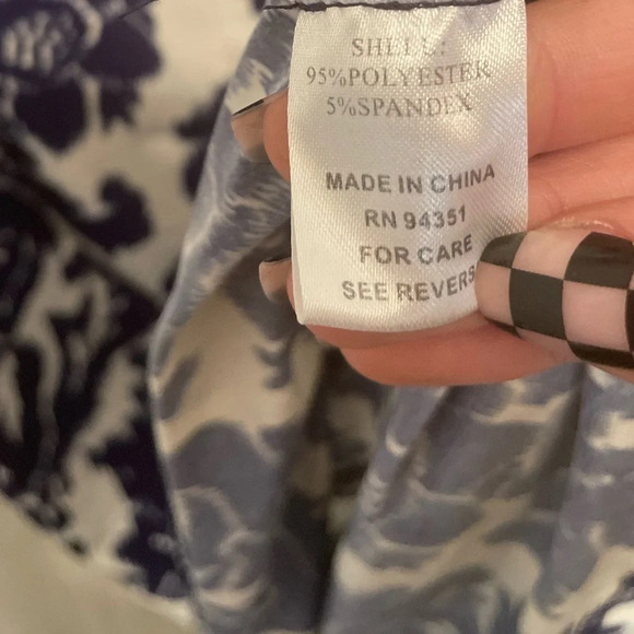 Joy Joy Floral Printed Tie Waist Sleeveless Top- Navy/Ivory size M - Picture 4 of 5